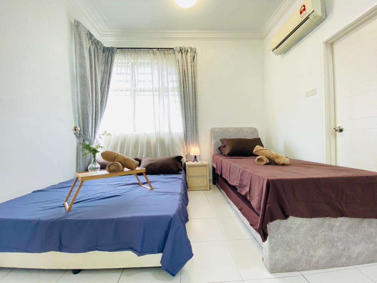 Cozy 1-10 Pax 4Qbeds 2Sbeds Shah Alam Sec7, I-City Ngoại thất bức ảnh